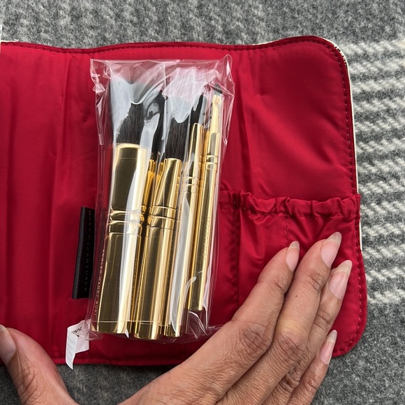 Bare minerals red make up brush kit ~ NWT bareMinerals - Picture 4 of 8